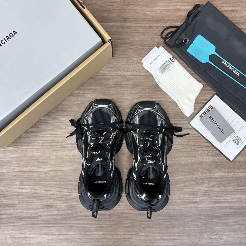 Ba1en*iaga track shoes